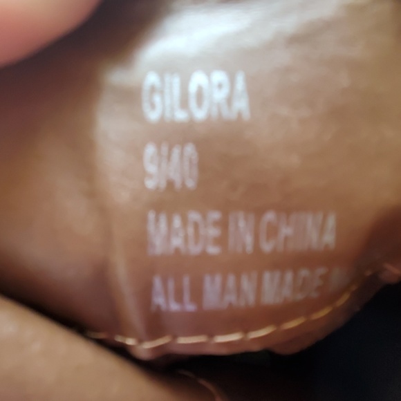 Boots - Picture 3 of 3